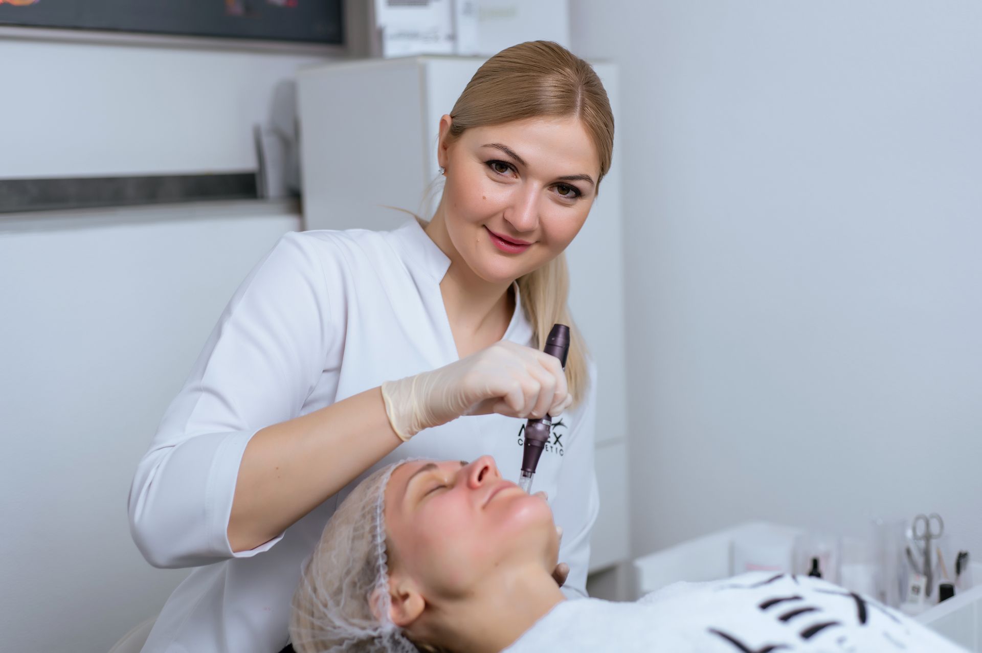 Microneedling Behandlung Microneedling Behandlung